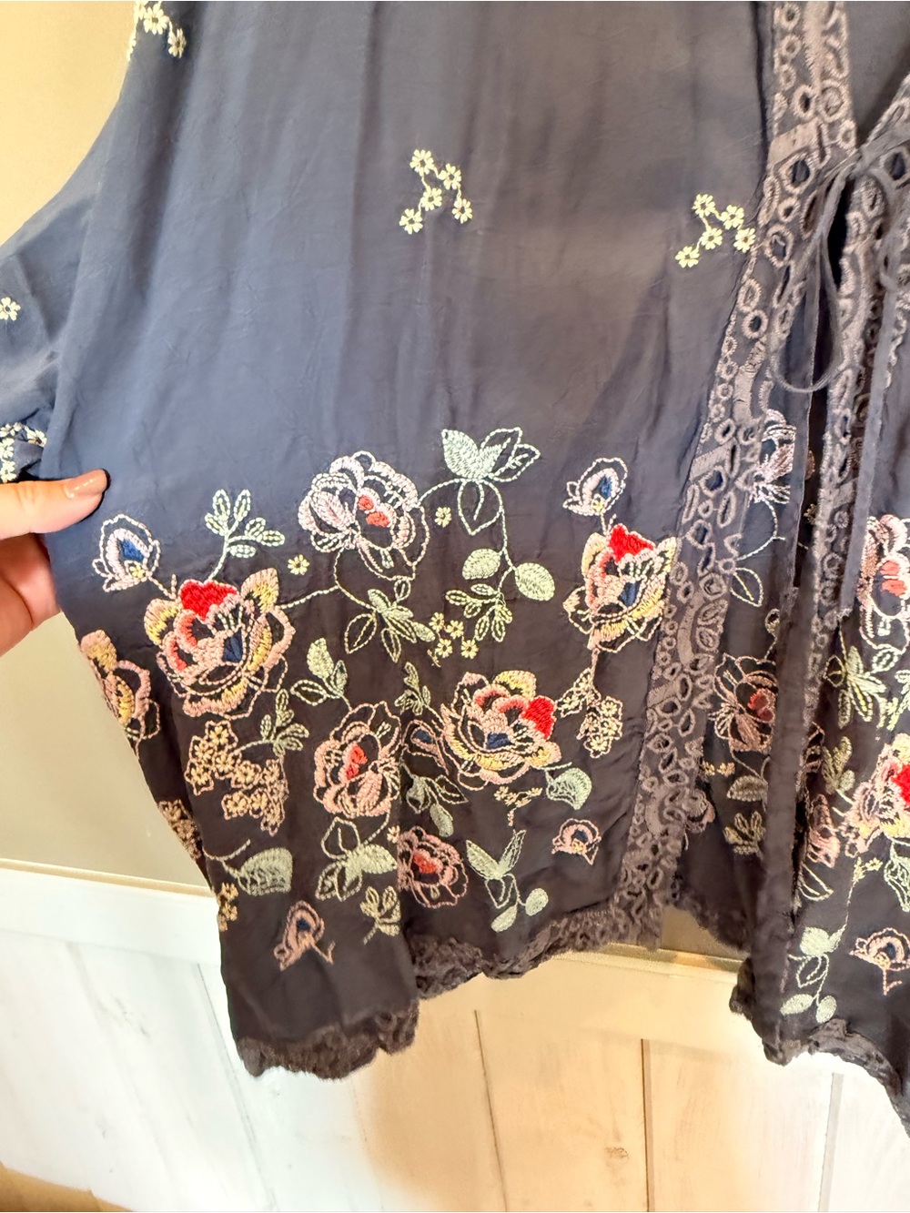 Johnny Was Embroidered Floral Kimono - Picture 2 of 6
